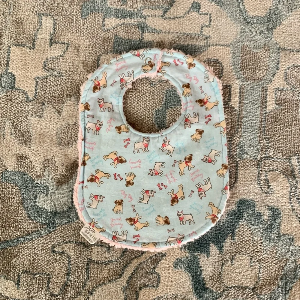 🆕 Dog Print Bib